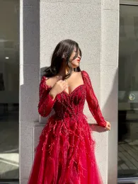 Abiti rossi generosi abito da sera Dubai per donne 2020 maniche lunghe aline vneck cristallo prom fatto a mano arabo formale