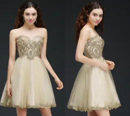 2018 New Cheap Lace Beaded Short A Line Homecoming Dresses Champagne Sweetheart Lace Up Cocktail Party Gowns Mini Prom Dresses CPS8012701