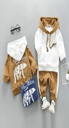 Ragazzi del bambino Vestiti 2020 Autunno Inverno Bambini Vestiti per ragazze HoodedPant 2 pezzi Outfit Abbigliamento per bambini Vestito per ragazzi che coprono gli insiemi1192720