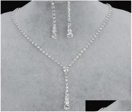 Gioielli Bling Crystal Set da sposa Collana placcata argento Orecchini con diamanti Set di gioielli da sposa Sposa Accessori per damigelle Drop D2048381