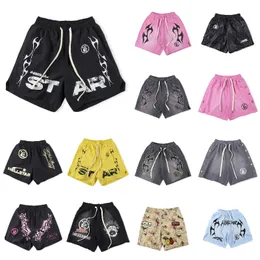 Hellstar Shorts Mens 디자이너 반바지 레저 편안한 편안한 편안한 다양한 스타일 레터 인쇄 바지 힙합 캐주얼 반바지 통기 반바지