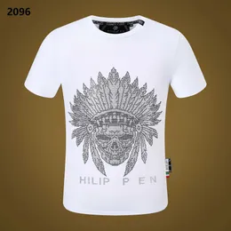 Homens camisetas Moda Philippe Plaine Primavera / Verão Manga Curta Mens Redondo Pescoço T Personalidade Dominante PP Diamante Quente Casual Moda Mens Curto T