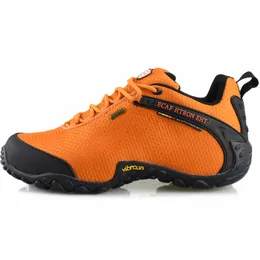 2024 Outdoors Klasyczne buty do biegania męskie damskie atletyczne lekkie trampki trenerzy Gai Sneakers Brand Sport Ventilate Rozmiar 36-46