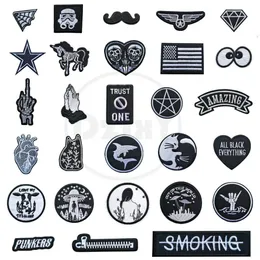 46 Styles 1 PCS Black and White accessory Patches for Clothes Iron on Finger Appliques DIY Skull Stripes Embroidery Sticker Roun278u