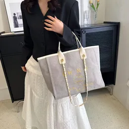 Fashion Canvas Bag Designer torebka Nowa duża pojemność torba na pojedyncze ramię w łańcuchu na zewnątrz torba plażowa luksusowe ręczne torebki zakupowe mamusi