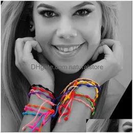 Braccialetti con ciondoli 12 Pz / lotto Colori dell'arcobaleno Braccialetti fatti a mano con rosario croce per donna Uomo Catene con corda intrecciata Braccialetto Moda Simp Dhzwj