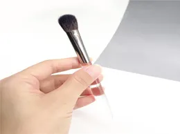 Trish McEvoy Brush 45 Sheer Application Eyecheek Brush A Goat Hair Allover Shadow Szczegółowy szczotkę policzek dla proszków 7955400