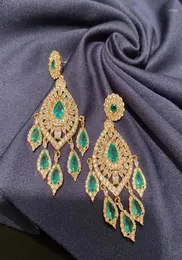 Kolczyki Dangle Gold Green Crystal Liście liści retro luksusowe długie luksusowe akcesoria dla kobiet Australia Mardi Gras Pa8115792