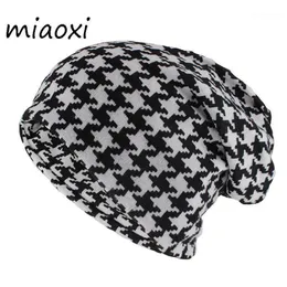 Beanie Kafatası Kapakları Miaoxi Hip Hop Kadın Moda Şapkası Houndstooth Sonbahar Sıcak Beanies Kafataları Ekose Gorros Yumuşak Eşarp Çift 268m