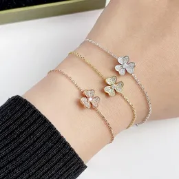 Trendy berühmte Marke 925 Sterling Sliver Luxury Schmuck klassische Mini Clover Volldiamantarmbänder für Frauen Hight Quality Gift 240226