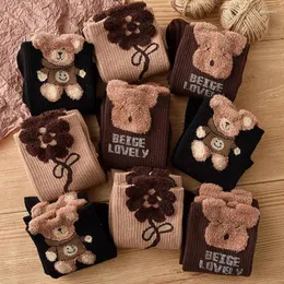 Women Socks 2024 Retro Cotton Bear Sock Girls Bekväm Middle Tube Autumn Winter Soft Kawaii för Calcetines Mujer