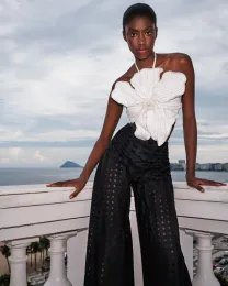 セットファッション女性3次元の大きな花柄のコルセットハーターストラップデザインTwopiece Bikini with Hollowout Long Pants 2023