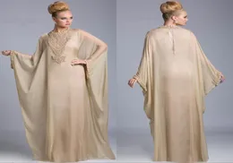 2020 Ny lyxig Champagne Dubai Islamiska Kaftan Evening Dresses Chiffon Crystal Arabiska långa ärmar Pärlade svep Train Prom Dress P5743055
