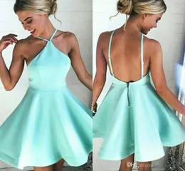 2018 Halter Sexy Kurzes Mintgrünes Satin-Cocktailpartykleid Rückenfreies Heimkehrkleid Nach Maß Mini-Abschlussball-Abendkleid BA6898045361