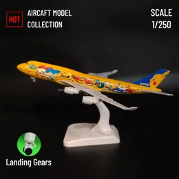 Ölçek 1 250 Uçak Modeli Metal Diecast Japonya Ana B747 Replica Uçak Havacılık Ev Minyatür Sanat Kids Fidget Boy Oyuncak 240223