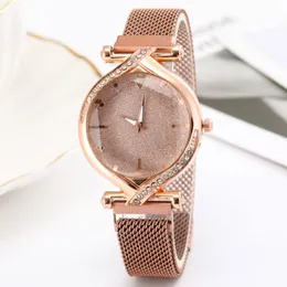 نجمة Simple Empedament Womens Watch Maganetic Boxle Mesh Belt Watches Fashion Trendy Quartz Wristwatches Multicolour Opti179J