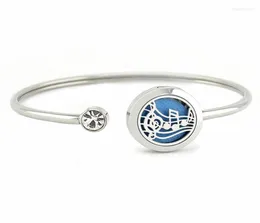 Bangle 2022 Fashion Armband 316L Rostfritt stål Essential Oil Diffuser Parfym Locket Product Whole6059598