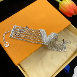 Designer-Armband für Frauen, Perlen-V-Charme-Armband, Retro-Hochzeit, Luxus-Splitter-Schmuck, Armreifen, Roségold-Ketten, Damen-Armband, Geschenk für Liebhaber