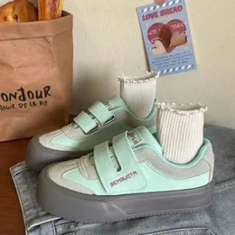 أحذية Girls Pink Shicay Seale Sole Little White New New Velcro Student Prosatiledile Shasual Board Shoes for Spring and Autumn 2024
