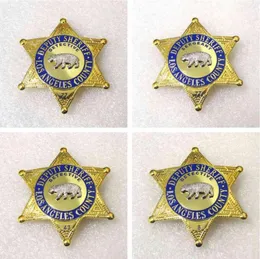 1 pz US Los Angeles County Detective Badge Movie Cosplay Prop Pin Spilla Camicia Risvolto Decor Donna Uomo Halloween Gift7153727