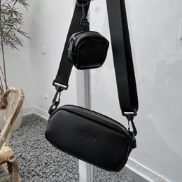 Mini axelväska för mobiltelefoner pu läder små crossbody väskor män modedesign axelväska mens satchels tygväska 240223