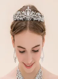 Perfeito feito à mão de luxo strass nupcial headpieces tiarascrowns barroco casamento acessórios para o cabelo feminino fascinators che18131523501349