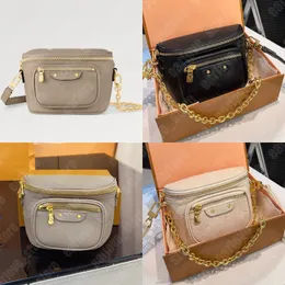 Lady Fanny Packs 디자이너 체인 Mini Bumbag 가죽 크로스 바디 벨트 가방 남성 여성 고급 디자이너 가슴 가방 허리 부랑자 가방 남자 Fannypack