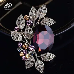 Brooches Vintage Fashion Delicate Olive Leaves Elegant Palace Style Brooch Creative Flower Clothing Women's Coat Corsage