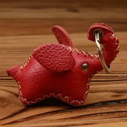 Söt läder Animal Elephant Keychain Bag Charms bil Auto nyckelkedjor nyckelring kvinnor ryggsäck smycken tillbehör anillas llavero 240301