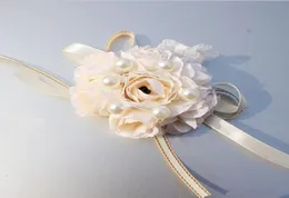 Feis Whole 2018 New Wedding Accessory Wedding Flower Bride Hand Wrist Bridesmaid Hand Flowers Groom Corsage4199454