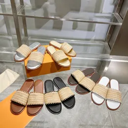 2024 New Straw Weave Slipper Sandal Platform Raffias Slippers Designer Womans Summer Heel شاطئ شاطئ غير رسمي في الهواء