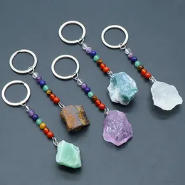 7 Chakras Stone Keychain Färgglad naturlig ädelsten Keyring Crystal Clear Quartz Lapis Amethyst Rough Raw Stone Key Chian