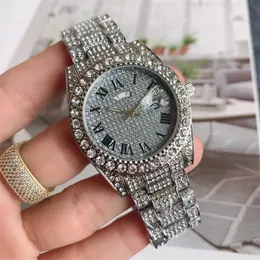 Designer masculino Diamond Watches Sport Watches for Men Full Diamond Watch Date Auto Clock Fashion Fashion Luxurz Wristwatches