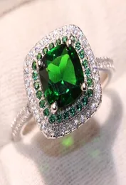 Sparkling Luxury Jewelry Drop 100 Pure 925 Sterling Silver Emerald CZ Diamond Gemstones Women Weddiing Band Ring for Lov4644757