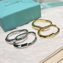 Designer-Tiffanyco-Ohrringe T Familys Neues Modell Ohrringe Weibliche Persönlichkeit U-förmiger Stiel Diamant eingelegte Schloss-Ohrringe Lock-Serie High-End-Ohrringe