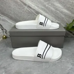 Yeni moda terlik kaydırıcıları paris slaytlar sandalet terlikleri erkekler kadınlar sıcak tasarımcı unisex havuz plaj flip floplar boyutu 36-45