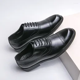 Sapatos casuais de luxo negócios couro dos homens respirável borracha formal vestido masculino escritório oxford casamento sapatos mocassin homme