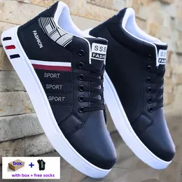 US7-US11.5 Sneakers Men Size Big Platform Designer Buty do biegania dla mężczyzny swobodny wygodny sport na świeżym powietrzu Białe czarne buty do joggingu H07 11586 KOMPTABLE