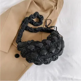 Sacos de ombro feminino nuvem plissado saco náilon acolchoado crossbody macio cor sólida cordão cinta ajustável feminino bolsa casual