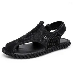 Sandalen Herren Sommer Pinch Toe Handgefertigtes Leder Atmungsaktive Flache Freizeitschuhe Rutschfeste Strand-Flip-Flops