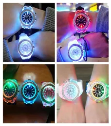 designer watch Luxury Unisex Diamond LED Light Watch Crystal Luminous Men Women Wristwatch Slicone Rhinestone Quartz Watches F10265024302