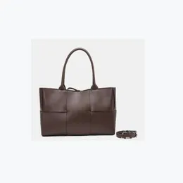 35см брендовая дизайнерская сумка для покупок Classic Arco Tote женская Baguette Evening Bag сумка сумки из плетеной коровьей кожи сумки через плечо 277O