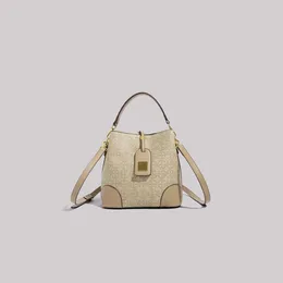 세련된 여성 대용량 가방 New Autumn Luxury Hand Hold 버킷 가방 다목적 One Shoulder Crossbody HBP PRPU