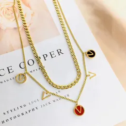 Kadın Mücevher Seti Tasarımcı Kolyeler Tasarım Mektubu Bilezikler Erkekler için Kadınlar Düğün Hediyeleri 18K Altın Titanyum Çelik Romantik Sevgili Çiçek Elmas Aksesuarları