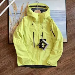 Bone Bird Jacket Arcterxs Jacket Brand Beta Lt Windproof and Breattable Single Layer Hard Shell Ancestor Jacket Arcs Jacket Arcterx Jacket Stonees Island Jacket 628