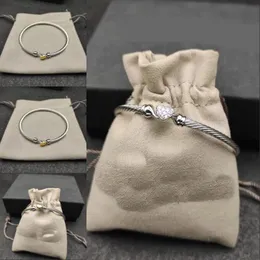 Vintage tasarımcı bilezik yüksek kaliteli dy gümüş bükülmüş manşet bijoux de lüks moissanite bilezik bükülmüş kablo tel aşk bileklik zarif basit mücevher zh150 b4