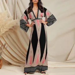 ارتداء ملابس كبيرة للنساء الربيع والخريف الجديد Deep Vneck Indian Print Dress Flare Sleeve High Weist Fashion Lady's Wear