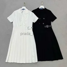디자이너 여성 2 피스 드레스 패션 슬림 클래식 패턴 SILM 24SS 드레스 여름 여자 의류 단순 2 색