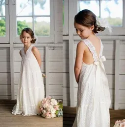 رومانسية Vneck Summer Boho Flower Girls Dresses الطابق الطابق خمر Maxi Ivory Lace Flower Girl Virts مناسبة لشاطئ Weddi7232904