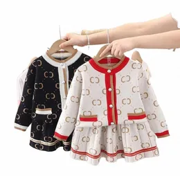 Conjuntos de roupas infantis Bebê Meninas Conjunto de vestido de duas peças Designers Suéter de malha ternos suéteres e saia Vestidos de princesa Roupas blac6129923
